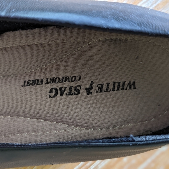 Black Almond Toe Pumps - Picture 6 of 7